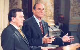 Conférence de presse du Président de la République et de M. Gerhard SCHROEDER, chancelier de la République Fédérale d'Allemagne.