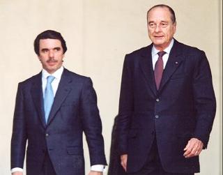 Entretien du Président de la République et de M. José Maria Aznar, président du gouvernement espagnol.