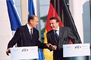 81èmes consuttations franco-allemandes / conférence de presse conjointe du Président de la République et du chancelier Gerhard Schröder