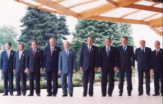 Photo de famille du G8.