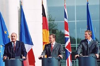 RÃ©union tripartite Allemagne / France / Grande Bretagne - confÃ©rence de presse conjointe du PrÃ©sident de la RÃ©publique, de M. Gerha ...