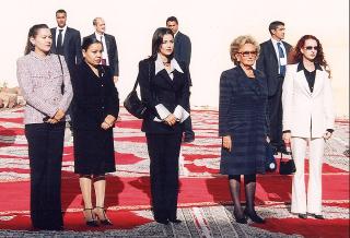 Déplacement au Maroc - accueil officiel du Président de la République au Palais royal (honneurs militaires)