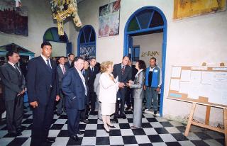 Déplacement au Maroc - rencontre du Président de la République et de Mme Jacques Chirac, avec les membres de l'Association 