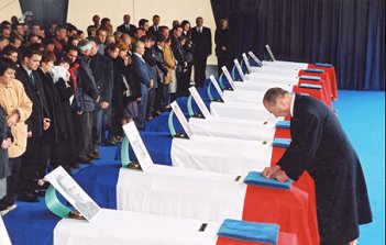 Cérémonie d'hommage national aux victimes de l'attentat de Karachi (Pakistan).