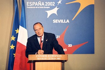 Conférence de presse du Président de la République à l'issue du Conseil européen de Séville.