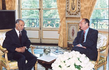 Entretien de M. le PrÃ©sident de la RÃ©publique avec M. Abdelaziz BELKHADEM, minisre d'Etat, ministre des Affaires Ã©trangÃ¨res de la ...