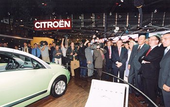 Visite du salon mondial de l'automobile.