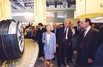 Visite du salon mondial de l'automobile.