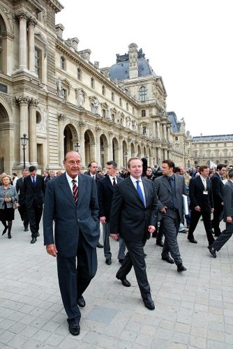 Arrivée du Président de la République au musée du Louvre