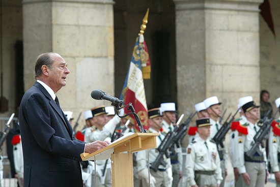 CÃ©rÃ©monie du 50e anniversaire de la fin des combats de Dien Bien Phu - allocution du PrÃ©sident de la RÃ©publique (cour d'honneur de ...