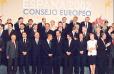 Conseil europÃ©en de SÃ©ville - photo de famille rÃ©unissant chefs d'Etat et de gouvernement des Etats membres de l'Union europÃ©enne ... - 2