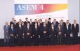 Sommet Union européenne / Asie (ASEM IV) - photo de famille.