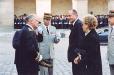 Départ du Président de la République à l'issue de la cérémonie d' hommage aux cinq pompiers décédés à Neuilly-sur-Seine le 14 septembre 2002.