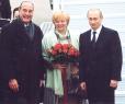 Le Président de la République accueille le Président Poutine et son épouse.