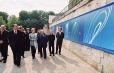 Le Président de la République visite l'exposition réalisée pour le cinquantenaire de la Patrouille de France.