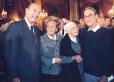 Réception offerte par le Président de la République et Mme Jacques Chirac à l'issue de la remise du Grand prix universel des cultures au père Pierre Ceyrac (salle des Fêtes)