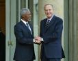 Le Président de la République accueille M. Kofi Annan, secrétaire général de l'organisation des Nations unies (perron)