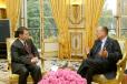Le Président de la République raccompagne M. Jose Manuel Barroso, à l'issue de leur entretien