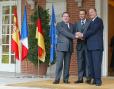 Rencontre franco-germano-espagnole / M. Jose Luis Rodriguez Zapartero, prÃ©sident du gouvernement espagnol accueille le PrÃ©sident de la R ...