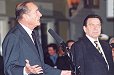 Photo 3 :24.02.2003 - Point de presse conjoint du PrÃ©sident de la RÃ©publique, et de M. Gerhard SCHROEDER, Chancelier de la RÃ©publique F ...