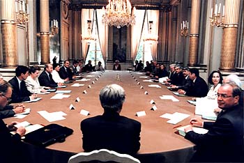 5. Juni 1997 : Erste Ministerratssitzung der Regierung von Lionel Jospin