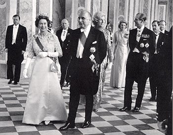 Photo 1 : Visite de la Reine Elisabeth II d'Angleterre. (Versailles - Mai 1972).
