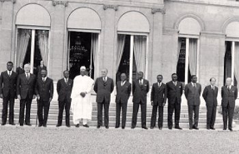 Photo 1 : Réunion des chefs d'Etat africains. (Palais de l'Elysée - Novembre 1973).