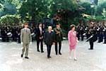 Photo : Alain Poher empfängt Mary Robinson, Präsidentin der Republik Irland, am 26. Mai 1992. 