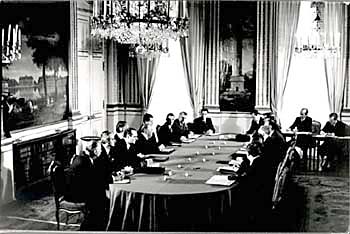 Illustration : Dernier Conseil des ministres sous la présidence de Georges Pompidou.