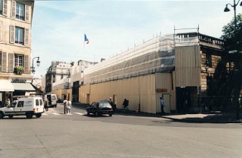 Photo 1 : Travaux de réfection de la façade du Palais donnant sur le Faubourg Saint-Honoré.