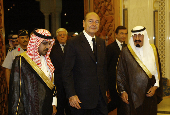 Arrivée du Président de la République, M. Jacques CHIRAC, pour présenter les condoléances de la France au roi Abdallah d'Arabie Saoudite