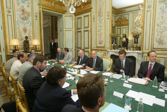 Rencontre avec des représentants fr professions agricoles et agro-alimentaires et des consommateurs.