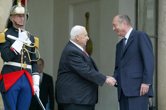 Entretien de M. Jacques CHIRAC, Président de la République, avec M. Ariel SHARON, Premier ministre de l'Etat d'Israël.
