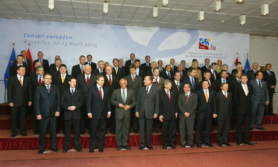 Photographie de tous les chefs d'Etat et de gouvernement présents. 