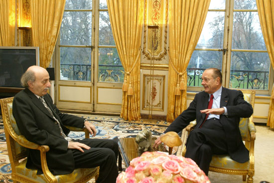 Le Président de la République, M.Jacques CHIRAC, avec M. Walid Jumblatt, président du parti socialiste progressiste libanais