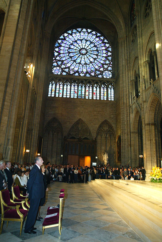Messe à Notre Dame de Paris en hommage au pape Jean Paul II