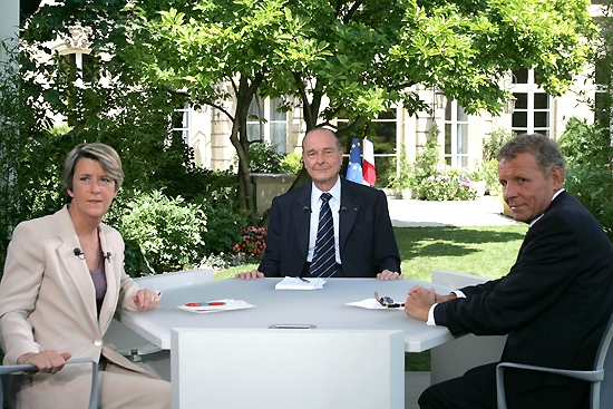 M. Jacques CHIRAC Arlette CHABOT (France2) et Patrick POIVRE D'ARVOR (TF1)