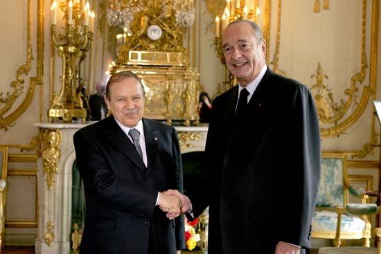 Entretien suivi d'un déjeuner de travail avec M. Abdelaziz Bouteflika, Président de la République algérienne démocratique et populaire.
