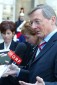 Photo : Le chancelier autrichien M.Wolfgang SCHUESSEL s'adresse à la presse à l'issue de l'entretien avec M.Jacques CHIRAC.
