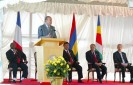 Photo 16 : Intervention de M. Jacques CHIRAC, Président de la République lors de l'ouverture du Sommet.