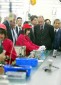 Photo 2 : Le Président de la République, M.Jacques CHIRAC, visite l'usine Digital Electronics (Groupe Schneider Electric).