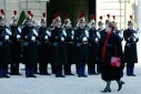 Photo : Arrivée de Mme Tarja Halonen, Présidente de la République de Finlande (cour d'honneur)