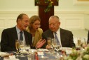 Photo 15 : Dîner officiel offert en l'honneur du Président de la République et de Mme Jacques Chirac par M. Tung Chee-Hwa et son épouse