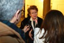 Photo : Point de presse informel de Mme Claire Brisset , défenseure des enfants à l'issue de sa rencontre avec le Président de la République (cour d'honneur)
