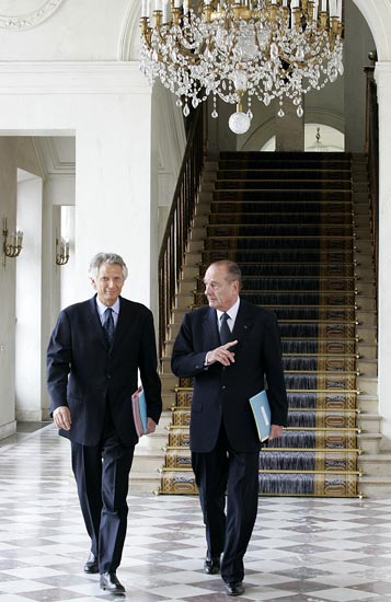 Le Président de la République, M. Jacques CHIRAC et M. de Villepin, Premier ministre.