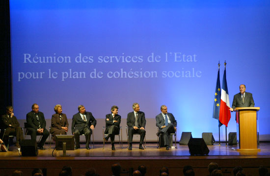 Allocution prononcÃ©e par M.Jacques CHIRAC, PrÃ©sident de la RÃ©publique, à l'occasion de la rÃ©union des services de l'Etat p ...