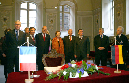 Rencontre informelle franco-allemande - accueil du Président de la République par le maire de Luebeck