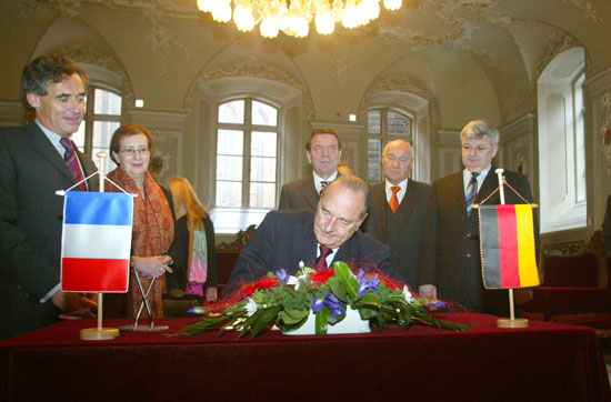 Rencontre informelle franco-allemande - signature du Livre d'or (Hôtel de Ville)