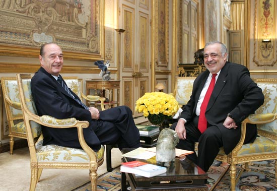 Le Président de la République s'entretient avec M.Philippe Séguin, président de la Cour des comptes. 