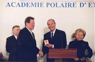 Célébration du Tricentenaire de Saint-Petersbourg - visite des nouveaux locaux de l'Académie polaire.